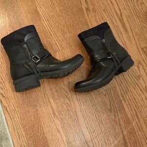 Black rubber sole boots